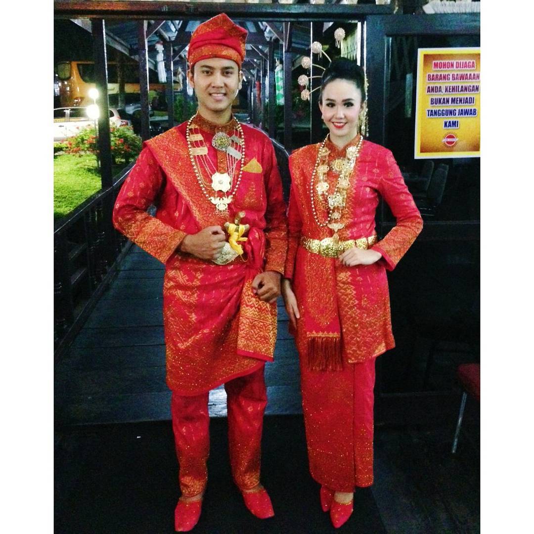  SANGGAR NUSANTARA DOT COM Jakarta  Sewa  baju Melayu 