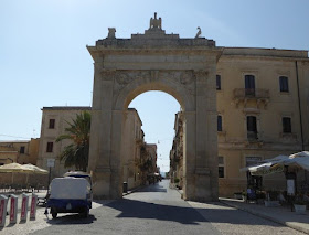 porta reale di noto