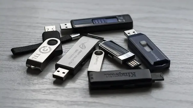 Pengertian, Sejarah, Fungsi, Kelebihan dan Kekurangan Flashdisk