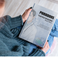 Bagaimana jika seorang dokter menulis fiksi? Simak dan baca buku "Paradoks"