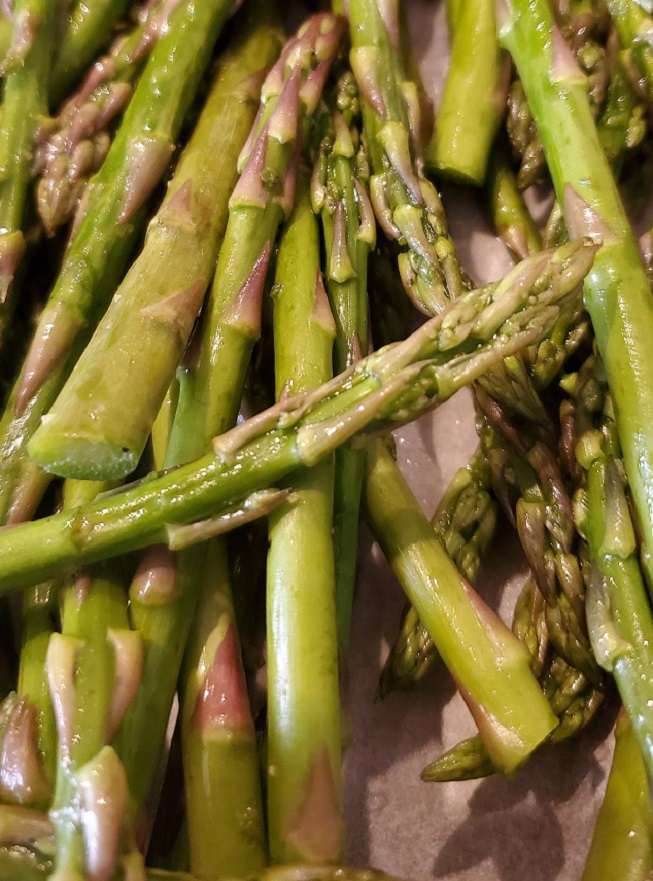 cleaned asparagus