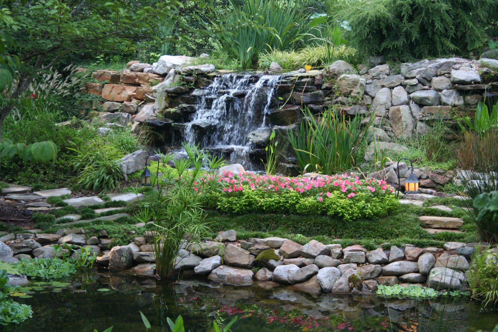 Best Backyard Ponds and Waterfalls