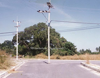 A pole in the middle of the road in Pattaya