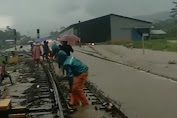 Banjir di Flyover Kretek Perjalanan Kereta Sempat Terganggu