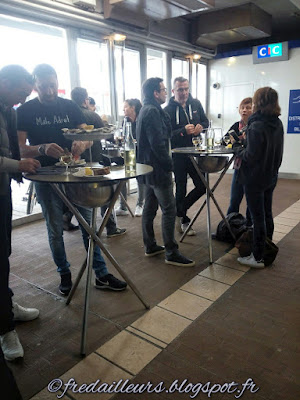 Lyon, les Halles Bocuse  huîtres