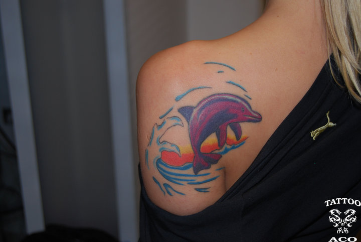 Tattoo Dolphin Color