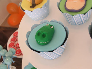 Cupcakes e Cakepops Toy Story - Buzz Lightyear, Woody, Slinky e Rex