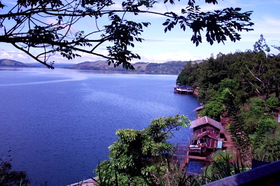 Sentani Lake. AeroTourismZone