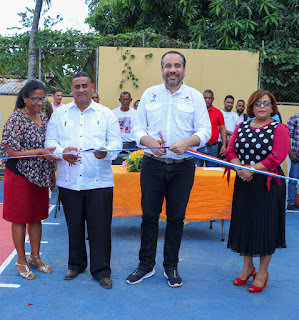 Inefi remoza cancha de la Escuela Primaria   Fernando Cabral Ortega, de San Cristóbal 