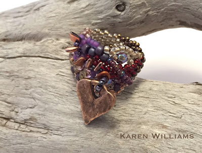 side view of Prickly Heart freeform peyote ring by Karen Wiliams