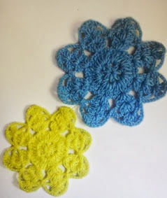 http://translate.google.es/translate?hl=es&sl=en&tl=es&u=http%3A%2F%2Fcrochetforyou.weebly.com%2F1%2Fpost%2F2013%2F11%2F8-petals-flower-motif.html