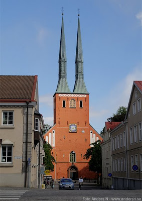 Växjö, domkyrka, domkyrkan, kyrka, kyrkan, kronoberg, småland, skugga, sol, solsken, i skuggan