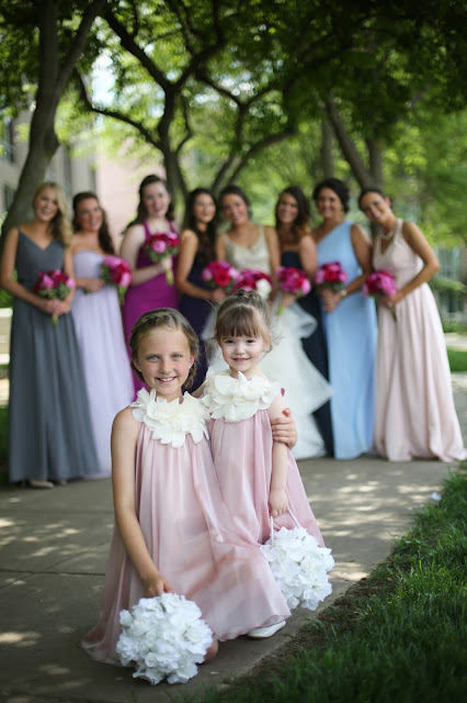 flowergirls in pint atMarina Inn Sioux CIty wedding