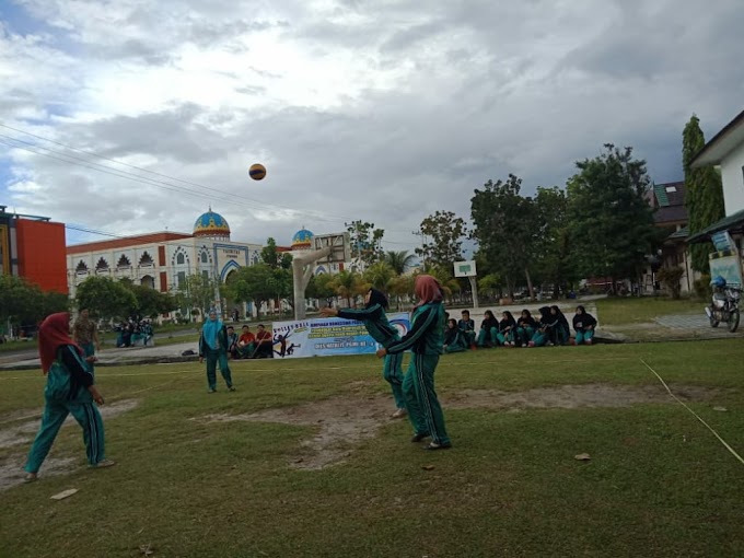 Mahasiswa PGMI giat Berlatih Voli