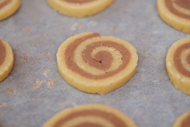 Biscuits Escargots Framboise-Grenade - Dessert - Food - Fruit - Biscuit - Raspberry biscuits - Cooking - Cuisine - Recette Biscuits Escargots - Antésite - Fruisite