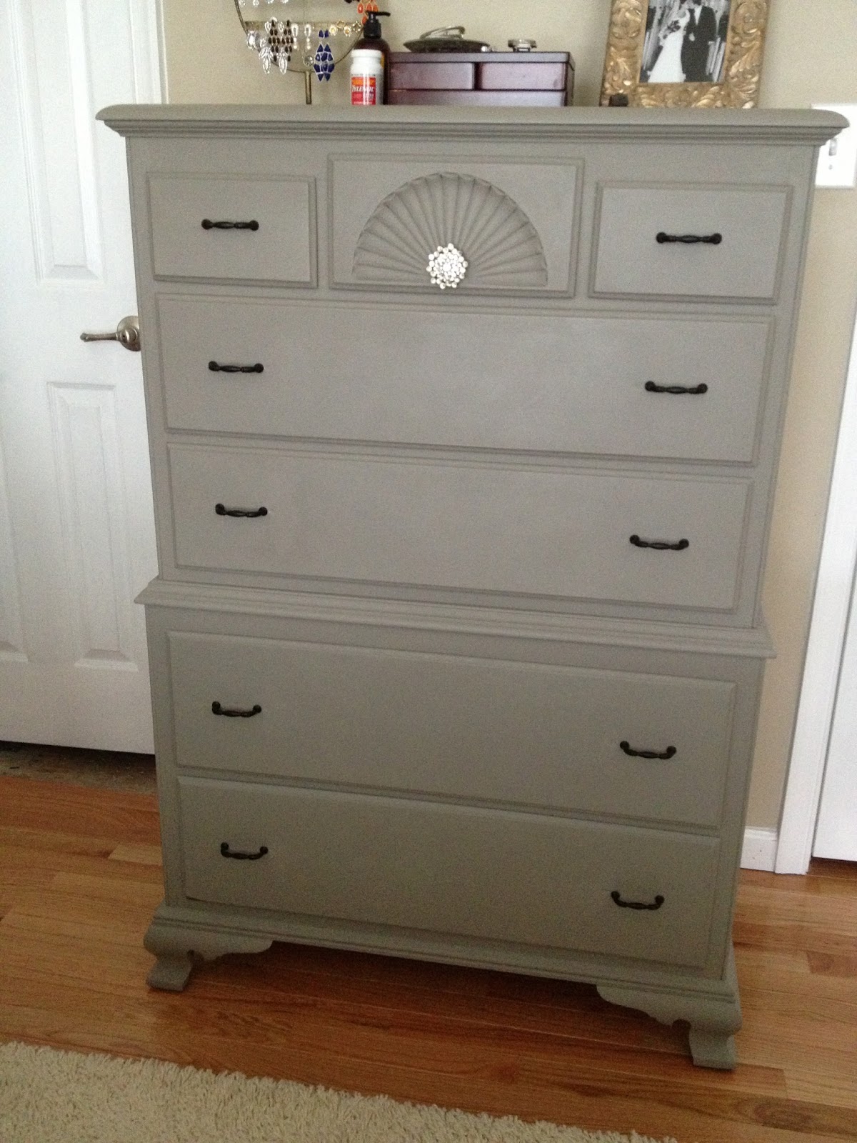 Dresser_3