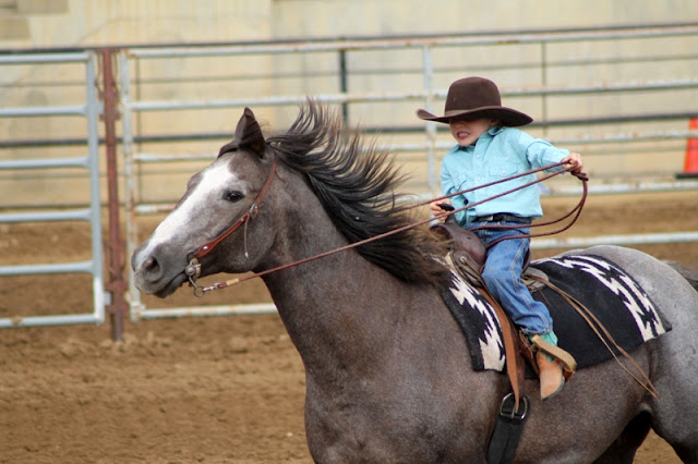 Youth running the barrel race at the Sheridan Elk's Youth Rodeo