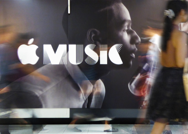 画像:Apple Music poster_1