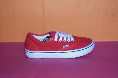 Vans Avera Red