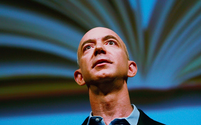 REPTILIAN GEEK "ALIEN" JEFF BEZOS NOW  WORLD'S RICHEST HUMANOID