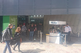 Niska, Melbourne, robot, ice cream