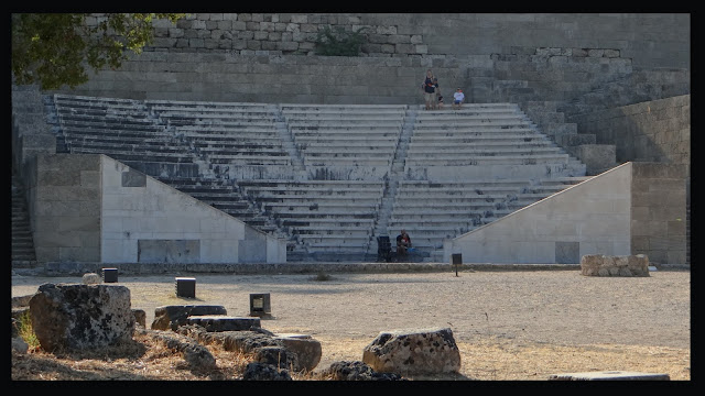 Le Stade Antique de la ville de Rhodes Alain Lacour