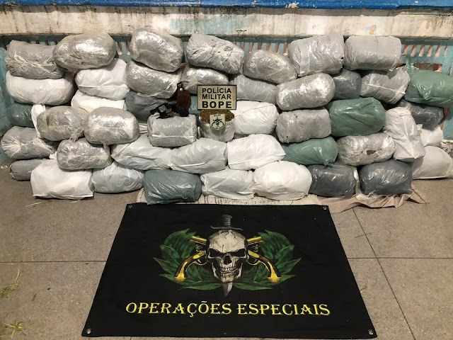 POLÍCIA PRENDE DOIS HOMENS E APREENDE 63 QUILOS DE MACONHA EM CAETÉS
