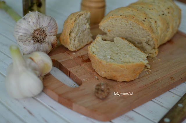 bistrij-chesnochnij-hleb 