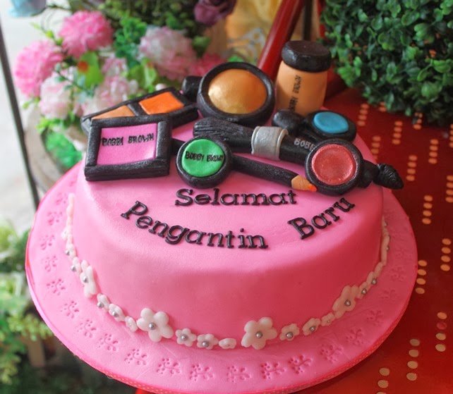 makeup cake