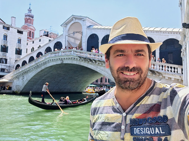 Puente de Rialto sobre el Gran Canal