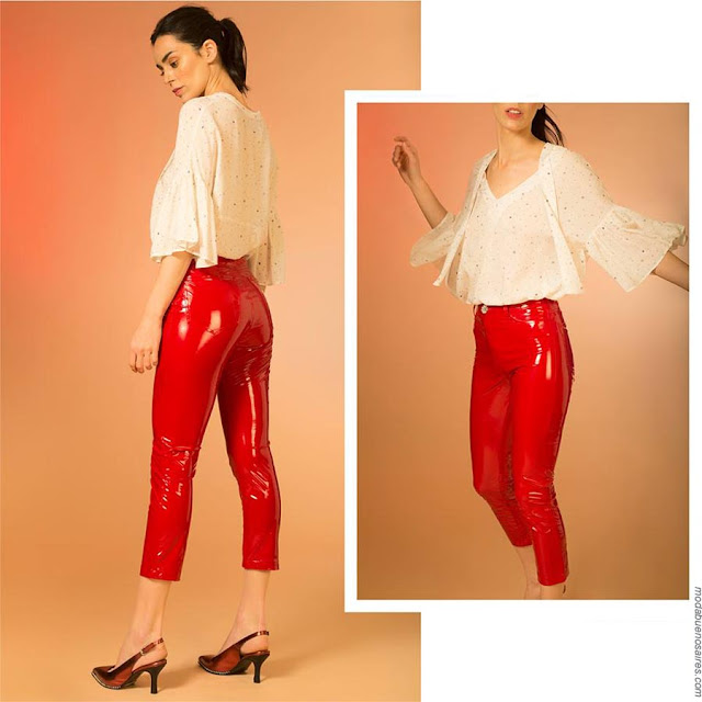 Mod amujer pantalones rojos de vinilo. Moda primavera verano 2019.