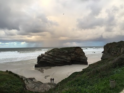 Spain, Cathedrals Beach   by E.V.Pita (2015)  http://evpita.blogspot.com/2015/11/spain-cathedrals-beach-playa-de-las.html   Playa de las Catedrales (Ribadeo)  por E.V.Pita (2015)   Praia das Catedrais (Ribadeo)