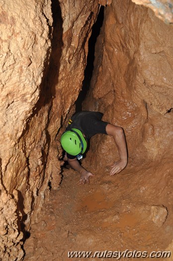 Cueva de la Excéntricas