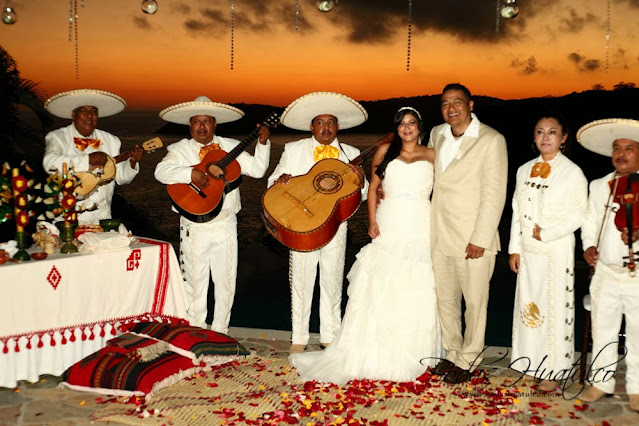 boda en playa, beach wedding, Oaxaca, México, Bodas Huatulco, Wedding Planner