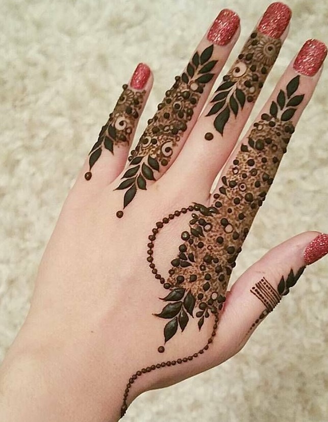 45 Striking Khafif Mehndi Designs Collection For Hands To Try In