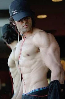 Krrish 3 Hrithik Roshan Amazing Body Building Photos,Pics,Phtos and wallpapers.