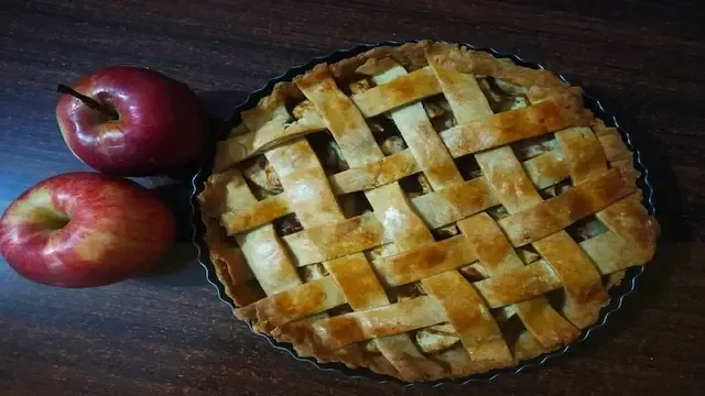 فطيرة التفاح طريقة تحضير شهية وسهلة