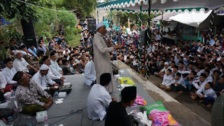 Habib Luthfi : "Disinilah Makam Guru Gurunya Pendiri NU dan Muhammadiyah Segera Pugar dan Rawat"