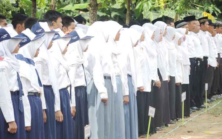 Ini Dia! Contoh Pidato Bertema Pendidikan SINGKAT & MUDAH 