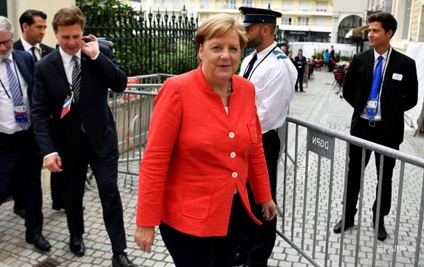 Меркель анонсувала нормандську зустріч у Парижі