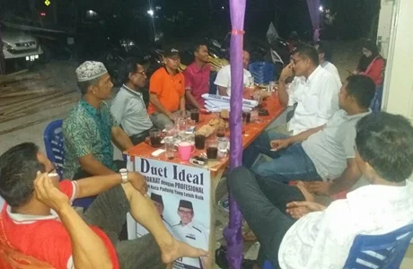 Ketua DPC Gerindra Kota Padang Kunjungi Posko Emzalmi-Desri, Leo: Beliau Menyemangati Kami