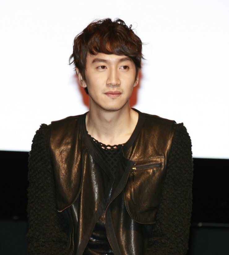 Gabriela Kwok: Meet Lee Kwang soo in Singapore!!