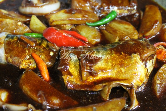 Azie Kitchen: Masak Kicap Sardin Menu Bersahur