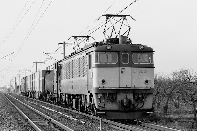 EF62 51