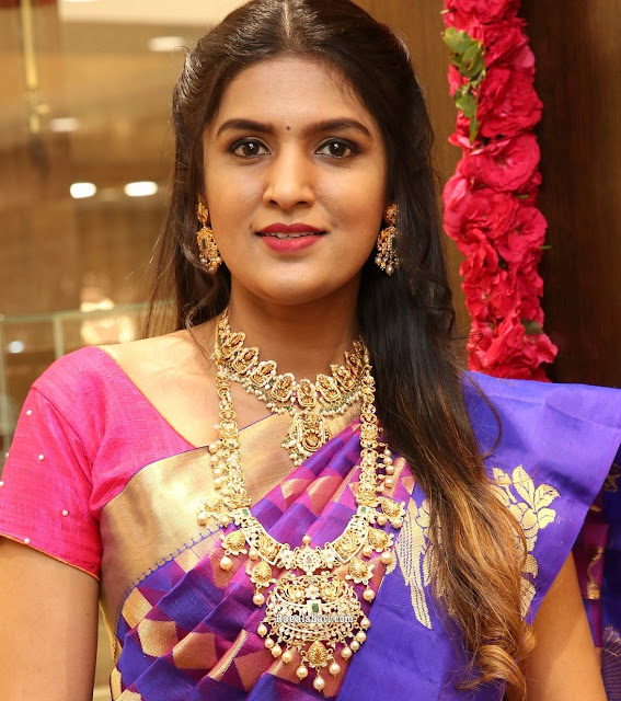 Ritu Biradar in Lakshmi Choker 