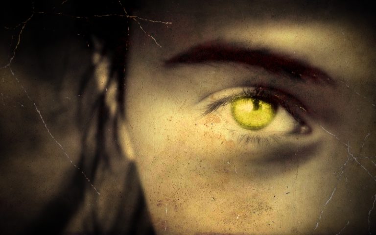 Η Μυστηριώδης “Γυναίκα με τα Κίτρινα Μάτια”