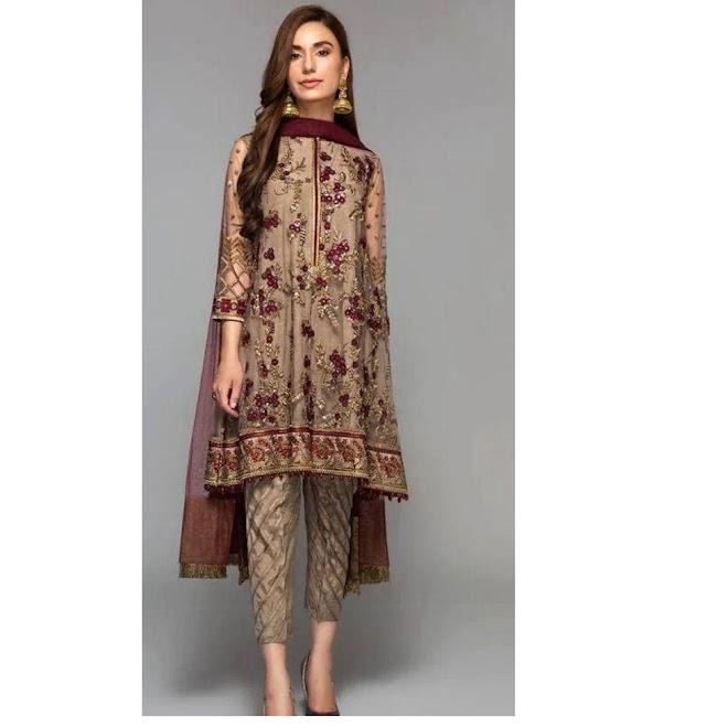 Lawn suits for Ladies