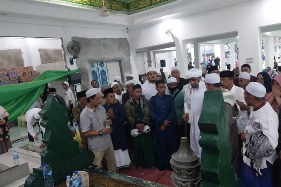 Teritori Rekreasi Religius Palu Ramai Pengunjung Menjelang Haul Guru Tua