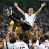 Choro, homenagem e vitória: acabou a era Schweinsteiger na seleção alemã