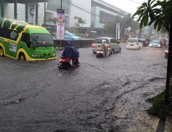 Hujan Deras Menyebabkan Banjir di Bali